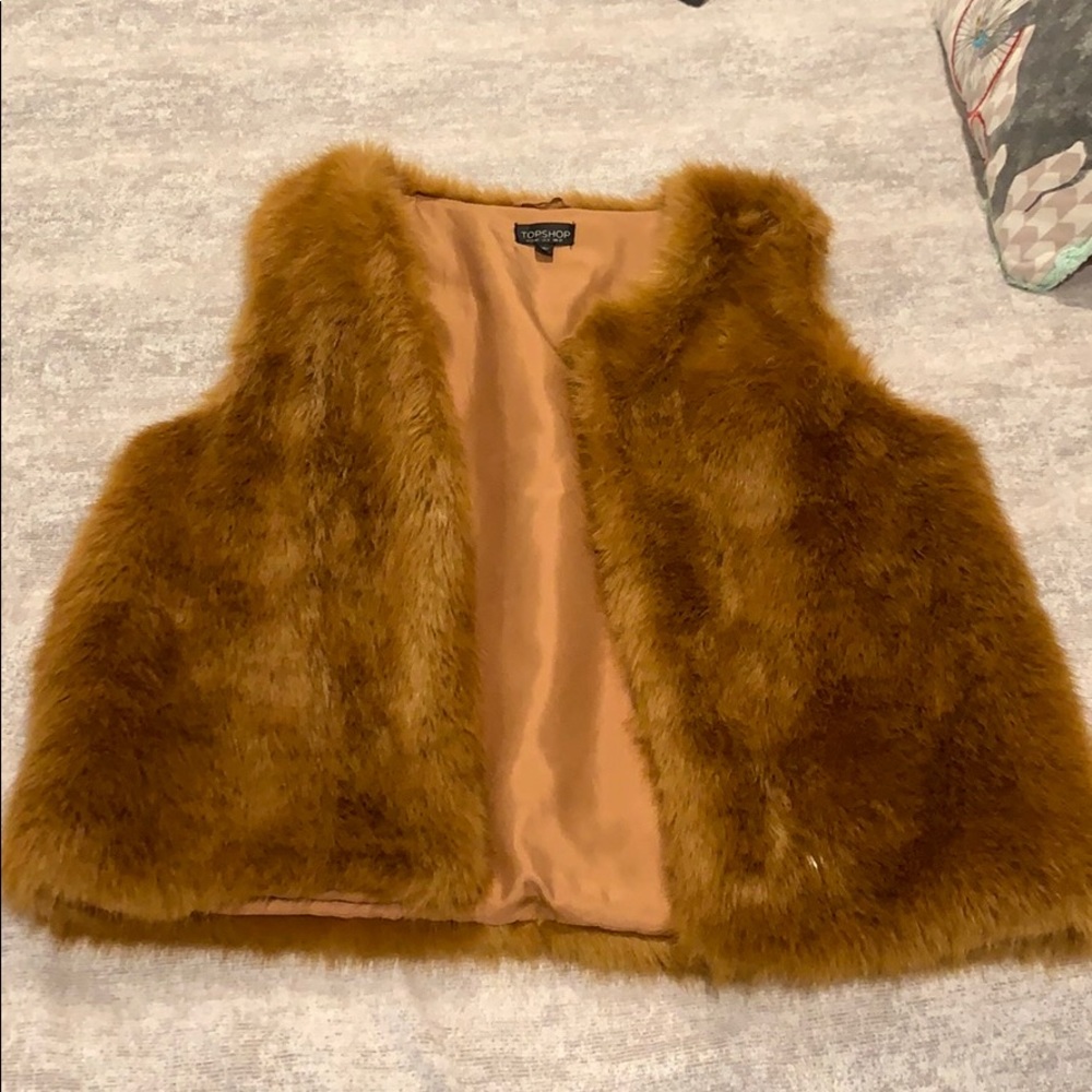 TOP SHOP FURRY VEST